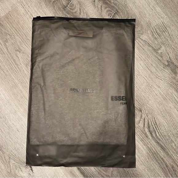 FEAR OF GOD ESSENTIALS SS22 Season Dark Oatmeal S - Picture 7 of 9